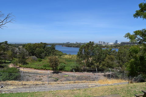 Lawley Luxury Views - Perth City, Swan River - Accommodation Port Hedland 32