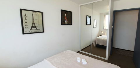 Lawley Luxury Views - Perth City, Swan River - Accommodation Port Hedland 11