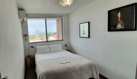 Lawley Luxury Views - Perth City, Swan River - Accommodation Port Hedland 10