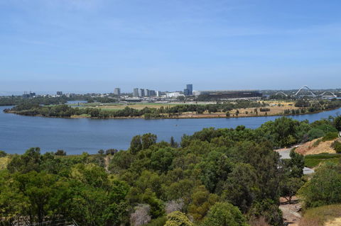 Lawley Luxury Views - Perth City, Swan River - Accommodation Port Hedland 30
