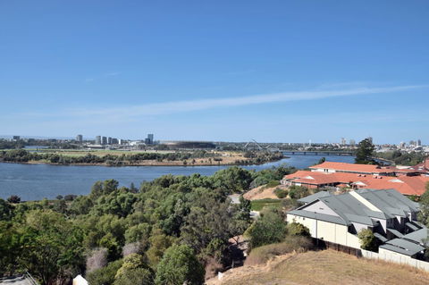 Lawley Luxury Views - Perth City, Swan River - Accommodation Port Hedland 34