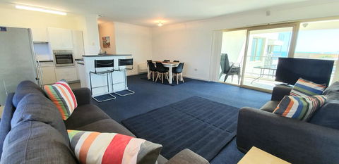 Sandcastles At The Beach Outstanding Location! - Accommodation Port Hedland 9