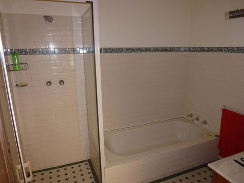 The Russell House - Accommodation Port Hedland 14