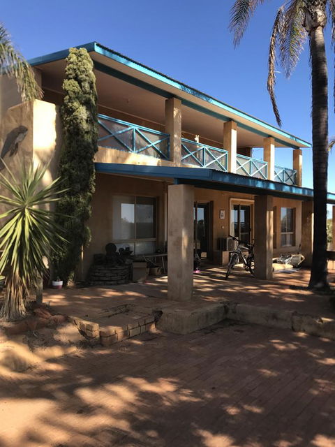 Surf Views - Accommodation Port Hedland 4