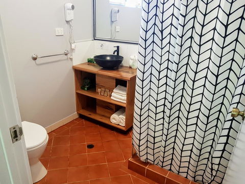 Adamsons Riverside Accommodation - Accommodation Port Hedland 11