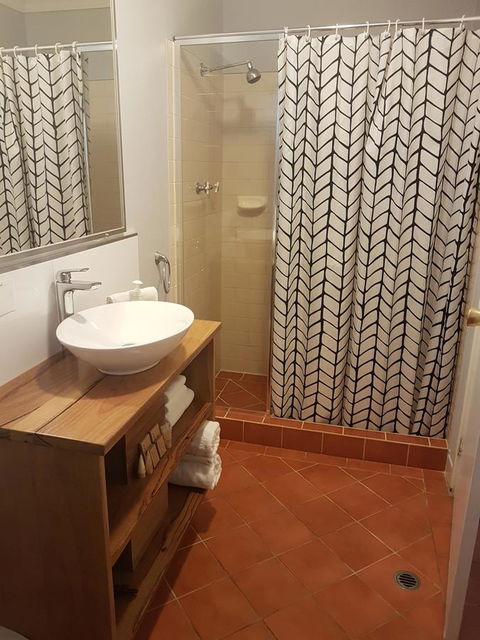 Adamsons Riverside Accommodation - Accommodation Port Hedland 16