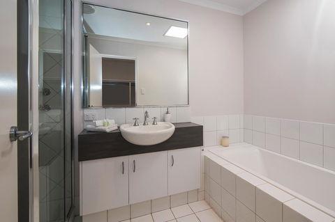 Rooftop Margaret River - Accommodation Port Hedland 9