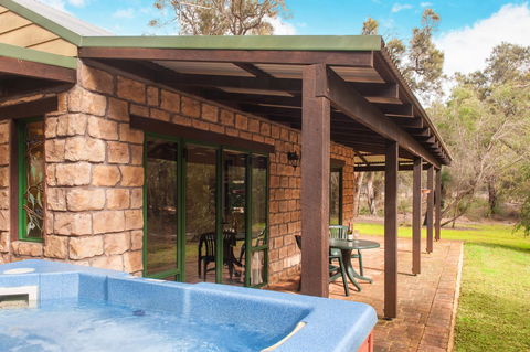 Yelverton Brook Conservation Sanctuary - Accommodation Port Hedland 10
