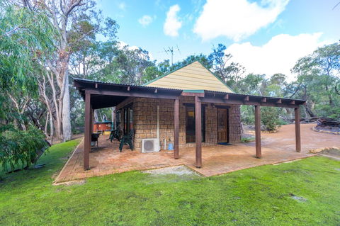 Yelverton Brook Conservation Sanctuary - Accommodation Port Hedland 12