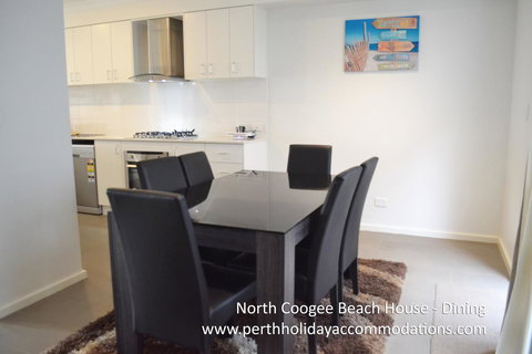 North Coogee Beach House - Accommodation Port Hedland 19