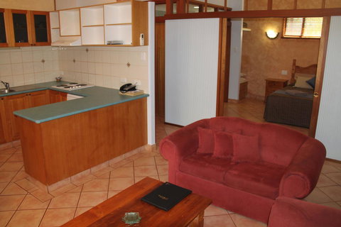 Blue Seas Resort - Accommodation Port Hedland 15