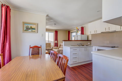 Brilliant, Neat, Convenient, Family-friendly House - Accommodation Port Hedland 3