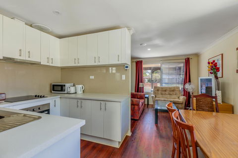 Brilliant, Neat, Convenient, Family-friendly House - Accommodation Port Hedland 4