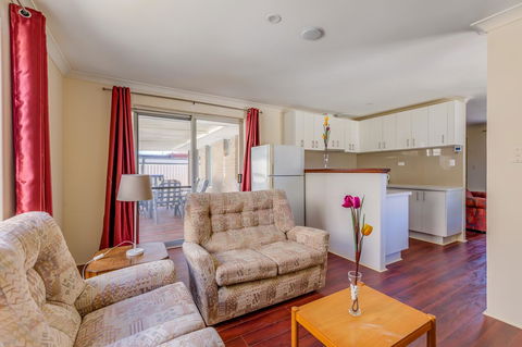 Brilliant, Neat, Convenient, Family-friendly House - Accommodation Port Hedland 7