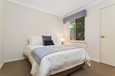 Como South Perth Villa - Accommodation Port Hedland 6