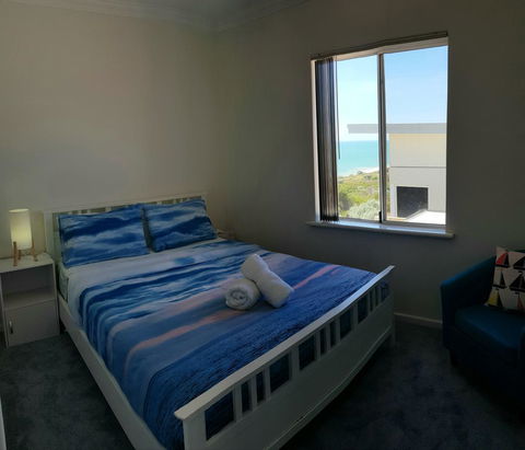 Caravel Beach House Mandurah - Accommodation Port Hedland 9