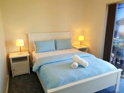 Caravel Beach House Mandurah - Accommodation Port Hedland 15