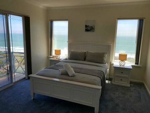 Caravel Beach House Mandurah - Accommodation Port Hedland 16