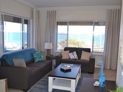 Caravel Beach House Mandurah - Accommodation Port Hedland 24