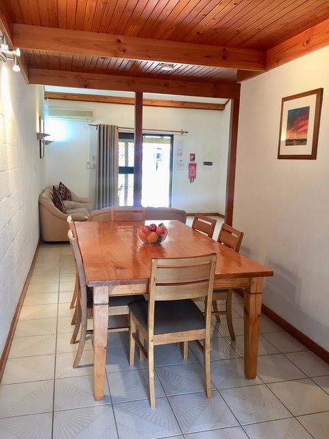 Cottesloe Beach Chalets - Accommodation Port Hedland 17