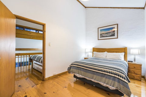 Cottesloe Beach Chalets - Accommodation Port Hedland 8