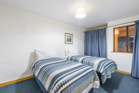Cottesloe Beach Chalets - Accommodation Port Hedland 40