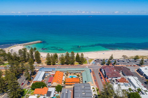 Cottesloe Beach Chalets - Accommodation Port Hedland 13