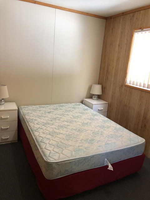 The Aurelian Cabin - Accommodation Port Hedland 4