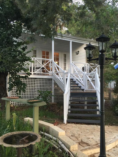 Applegate Lane Chalet - Accommodation Port Hedland 16
