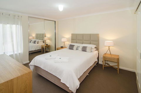 Beach Retreat - Busselton - Accommodation Port Hedland 5