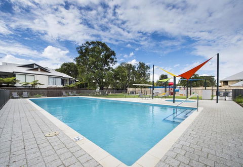 Beach Retreat - Busselton - Accommodation Port Hedland 1