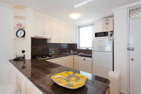 Ocean Breeze Apartment - Accommodation Port Hedland 2