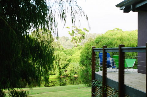 Waterfall Cottages - Accommodation Port Hedland 15