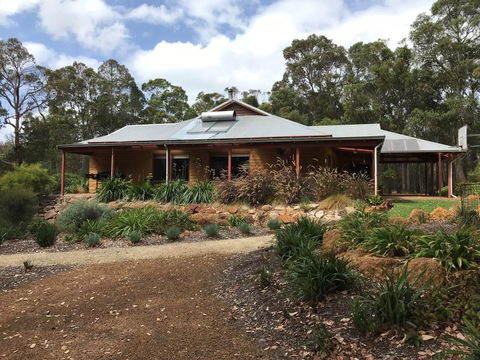 Denmark Forest Retreat - Accommodation Port Hedland 0