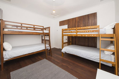 Buxton Thomas - Accommodation Port Hedland 7
