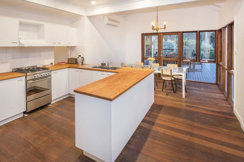 Buxton Thomas - Accommodation Port Hedland 4