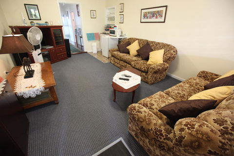 Jacaranda Guest House - Accommodation Port Hedland 8