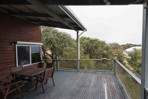 Peppy Beach Ocean Views - Accommodation Port Hedland 0