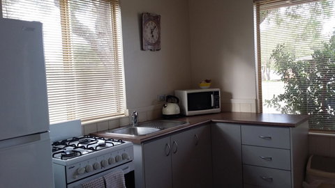 Chalets On Frenchman - Accommodation Port Hedland 4