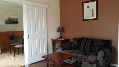 Chalets On Frenchman - Accommodation Port Hedland 28