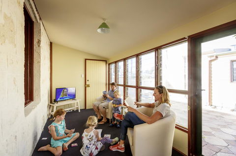 Fremantle Colonial Cottages - Accommodation Port Hedland 13