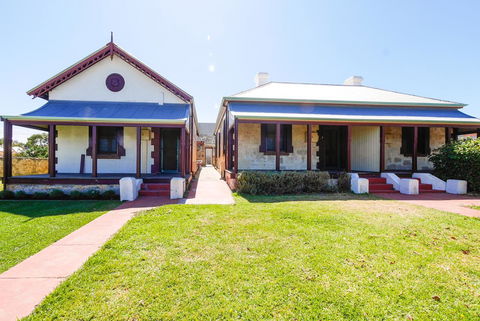 Fremantle Colonial Cottages - Accommodation Port Hedland 0