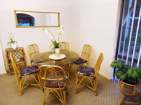 Scarborough & Absolutely Beachfront - Accommodation Port Hedland 5