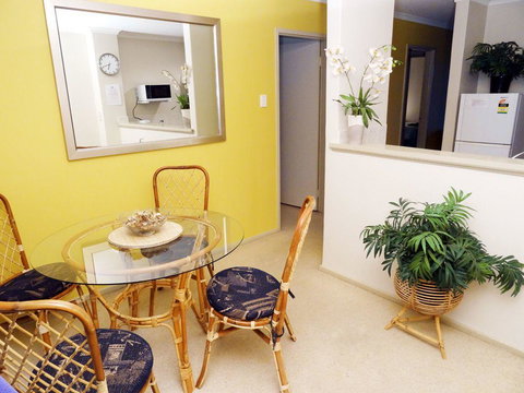 Scarborough & Absolutely Beachfront - Accommodation Port Hedland 11
