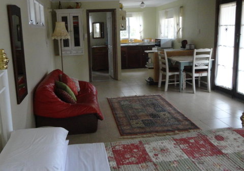 Di's Cabin In Dwellingup - Accommodation Port Hedland 17