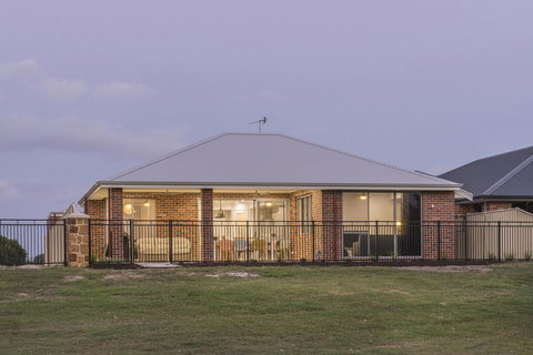 15 Cabot Close - Accommodation Port Hedland 23