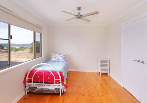 Searenity - Accommodation Port Hedland 11