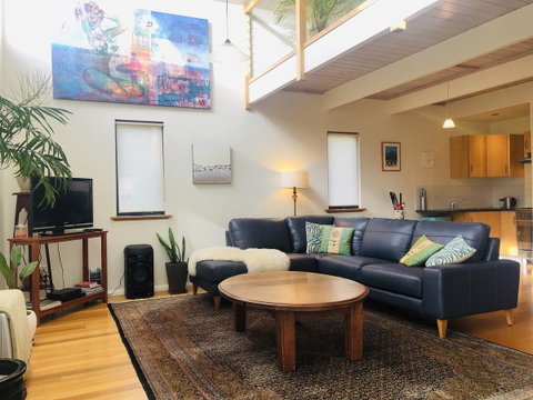 Zephyr Studio - Accommodation Port Hedland 0