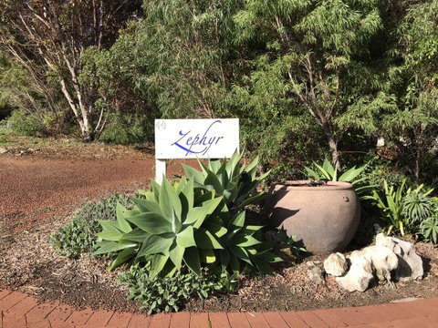 Zephyr Studio - Accommodation Port Hedland 23