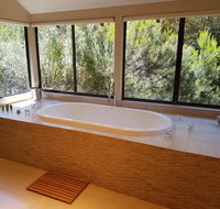 Jarrah Grove Forest Retreat - Accommodation Port Hedland